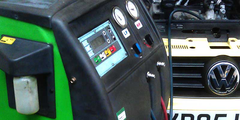 a volkswagen car getting its air conditioning regassed and recharged