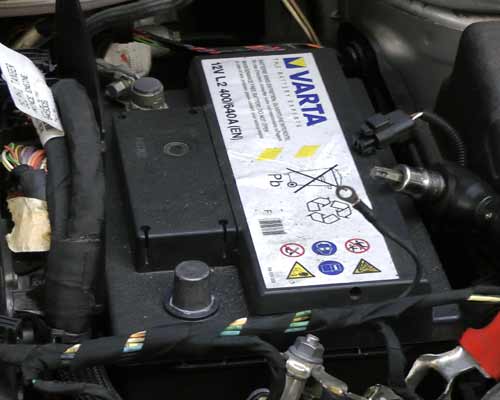 audi car battery undergoing load testing